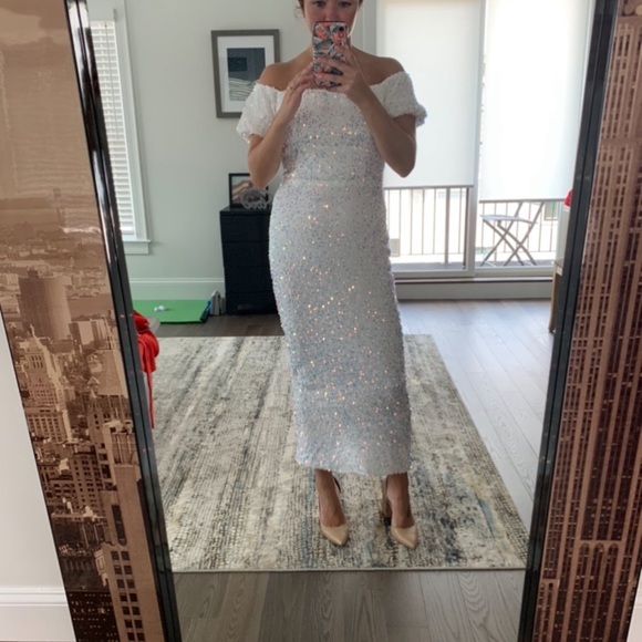 Dresses & Skirts - Miss ORD midi sequins dress. Size medium - new with tags! Never worn.